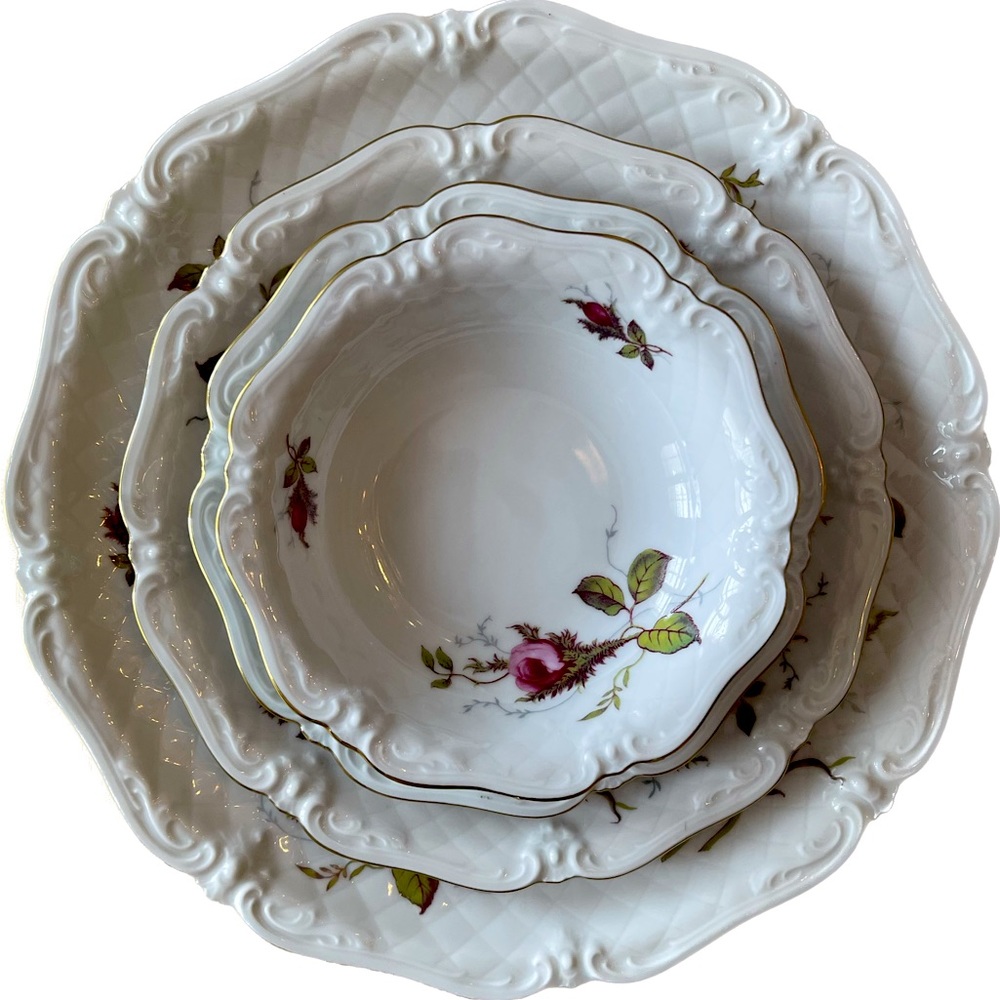 Royal Heidelberg Winterling Germany “Rose Briar” China Set w/ 10 place settings